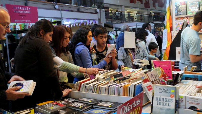 Abrió la inscripción para que escritores participen de la Feria del Libro 2025